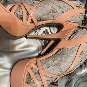 SIZE 9 NEW STRAPPY PLATFORM HEELS FREE SHIPPING